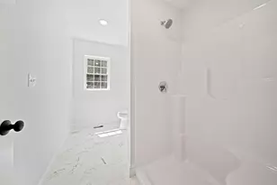 4 Clarendon Cir, Holbrook, MA 02343 - Photo 14