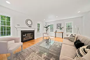 4 Clarendon Cir, Holbrook, MA 02343 - Photo 12