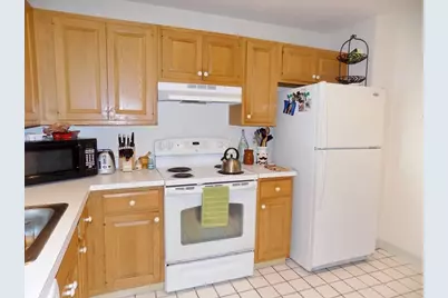 350 Revere Beach Blvd #2C, Revere, MA 02151 - Photo 6
