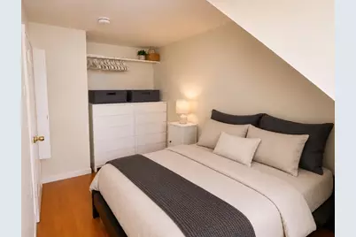 28 Phillips St #G, Boston, MA 02114 - Photo 8