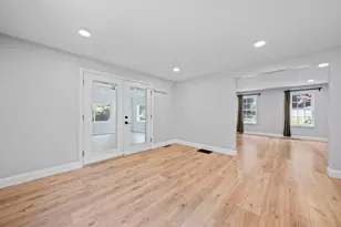 379 W Washington St, Hanson, MA 02341 - Photo 8