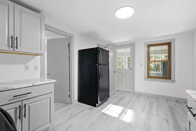 85 Silas St, Springfield, MA 01109 - Photo 12