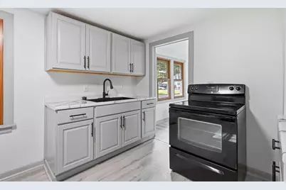 85 Silas St, Springfield, MA 01109 - Photo 16