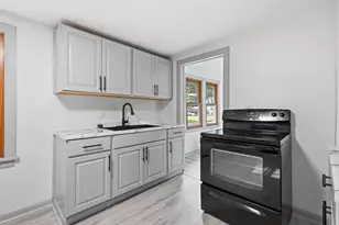85 Silas St, Springfield, MA 01109 - Photo 16