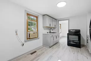 85 Silas St, Springfield, MA 01109 - Photo 18