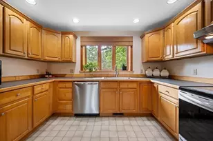 5 Abenaki St, Hubbardston, MA 01452 - Photo 20