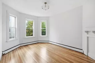 9 Hatch St, Boston, MA 02127 - Photo 4