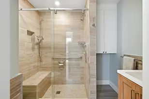 9 Hatch St, Boston, MA 02127 - Photo 12