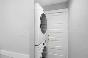 9 Hatch St, Boston, MA 02127 - Photo 18