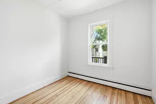9 Hatch St, Boston, MA 02127 - Photo 8