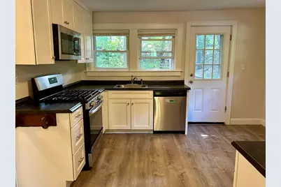 410 Silver St, Greenfield, MA 01301 - Photo 8