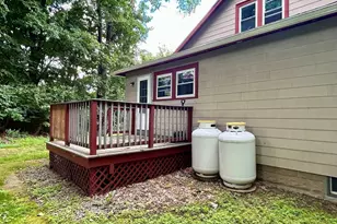 410 Silver St, Greenfield, MA 01301 - Photo 26