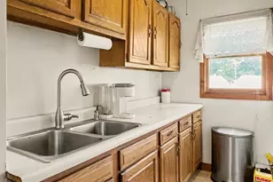 434 Hamilton, Worcester, MA 01604 - Photo 14