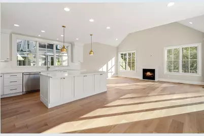 64 Country Farm Road, Framingham, MA 01701 - Photo 4