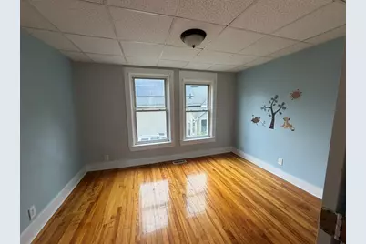 6 Dorchester St, Worcester, MA 01610 - Photo 2