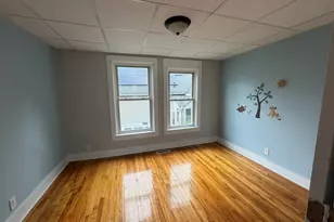 6 Dorchester St, Worcester, MA 01610 - Photo 2