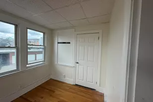 6 Dorchester St, Worcester, MA 01610 - Photo 10