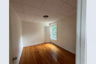 6 Dorchester St, Worcester, MA 01610 - Photo 8