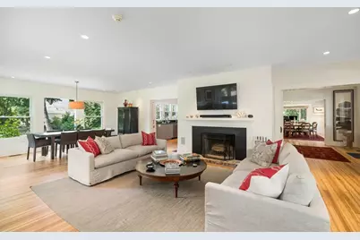 8 Brier Rd, Gloucester, MA 01930 - Photo 10