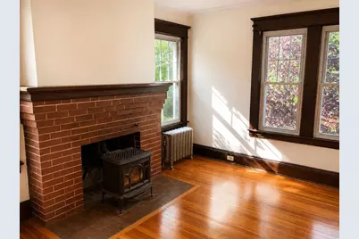 10-12 Dewey Ct, Northampton, MA 01060 - Photo 4