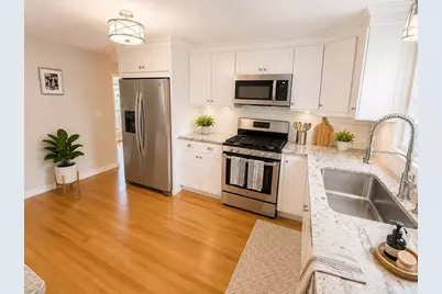 4 Bryon Road #A, Newton, MA 02467 - Photo 4