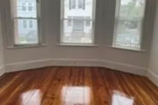 26 Adams St, Watertown, MA 02472 - Photo 2