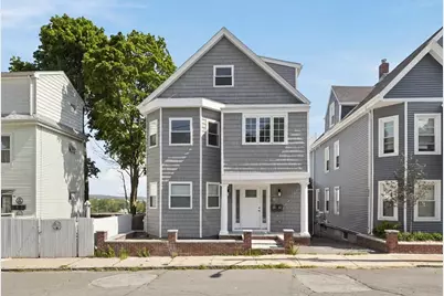 8 Leyden Ave #8, Medford, MA 02155 - Photo 2