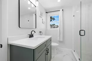 35 Ludlow St, Acushnet, MA 02743 - Photo 4