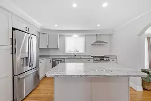 35 Ludlow St, Acushnet, MA 02743 - Photo 8