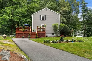 82 Keystone Ln, Billerica, MA 01821 - Photo 4