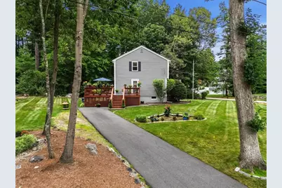 82 Keystone Ln, Billerica, MA 01821 - Photo 28