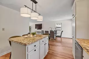 7 Locust St, Reading, MA 01867 - Photo 16