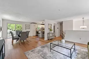 7 Locust St, Reading, MA 01867 - Photo 8