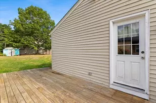 28 Sunset Blvd, Wareham, MA 02538 - Photo 10