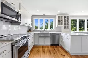 2 Mariners Ln, Marblehead, MA 01945 - Photo 4