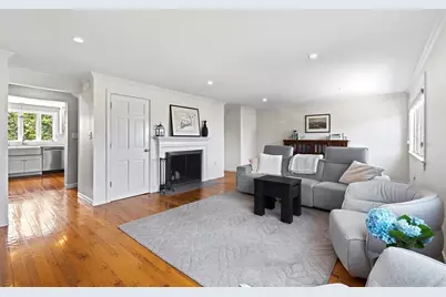 2 Mariners Ln, Marblehead, MA 01945 - Photo 10