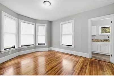 43 Cornell St, Springfield, MA 01109 - Photo 8