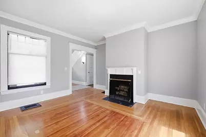 43 Cornell St, Springfield, MA 01109 - Photo 4