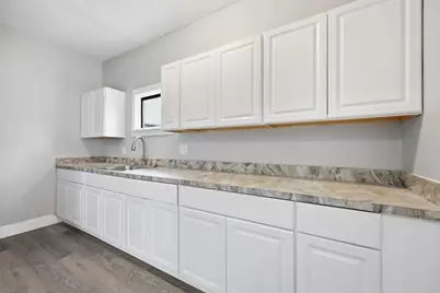 43 Cornell St, Springfield, MA 01109 - Photo 10