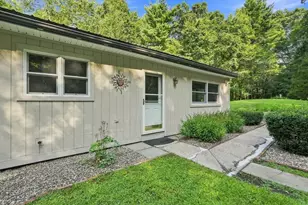 55 North St, Belchertown, MA 01007 - Photo 1