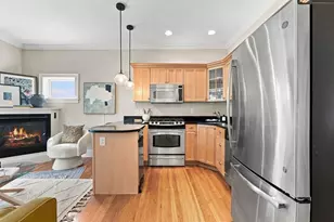77 Old Harbor St, Boston, MA 02127 - Photo 4