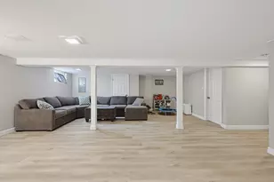 7 Haskell Pl, Peabody, MA 01960 - Photo 22