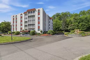855 John Fitch Hwy, Fitchburg, MA 01420 - Photo 1