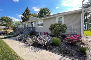 27 Neillian Way, Bedford, MA 01730 - Photo 1