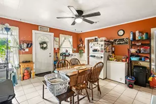 27 Henry St, Southbridge, MA 01550 - Photo 6