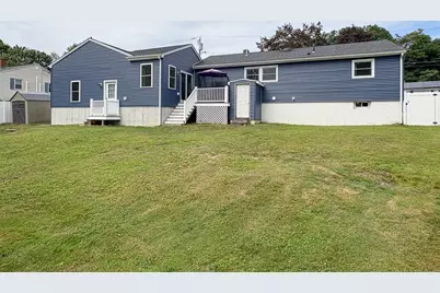 138 Rea St, Lowell, MA 01852 - Photo 24