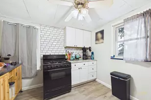 23 Rodney St, New Bedford, MA 02744 - Photo 4