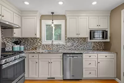 12 Enwright Way, Bridgewater, MA 02324 - Photo 6