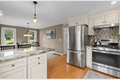 12 Enwright Way, Bridgewater, MA 02324 - Photo 8