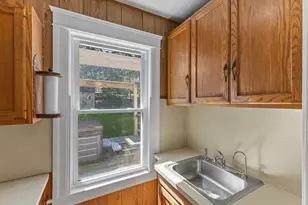 33 Clearview Ave, Worcester, MA 01605 - Photo 24